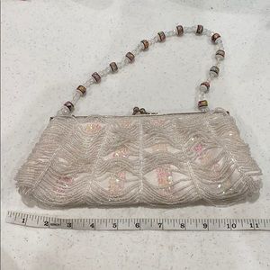 NWOT white beaded clutch bag